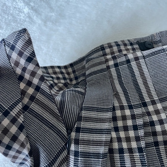 Zara Checkered Pleated Skirt in Black and White - Picture 7 of 8